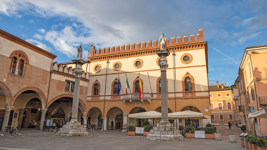 La Ravenna Veneziana: Storia, Intrighi e Leggende